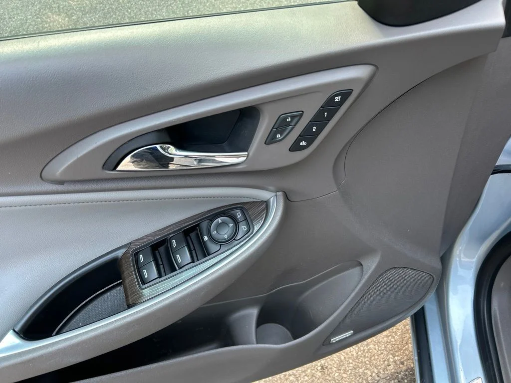 Used 2017 Blue Chevrolet Premier image 15