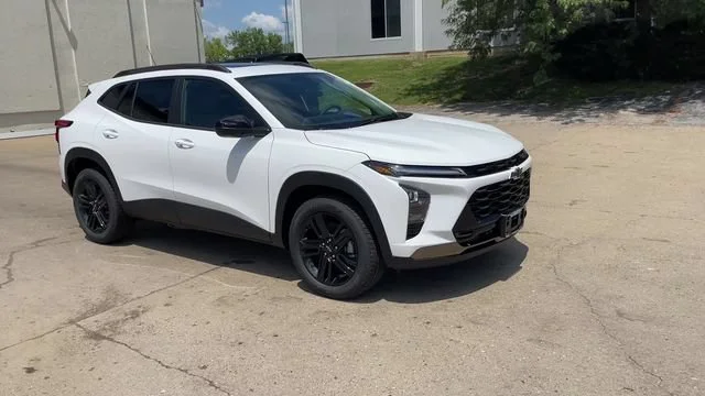 New 2026 Summit White Chevrolet ACTIV image 2