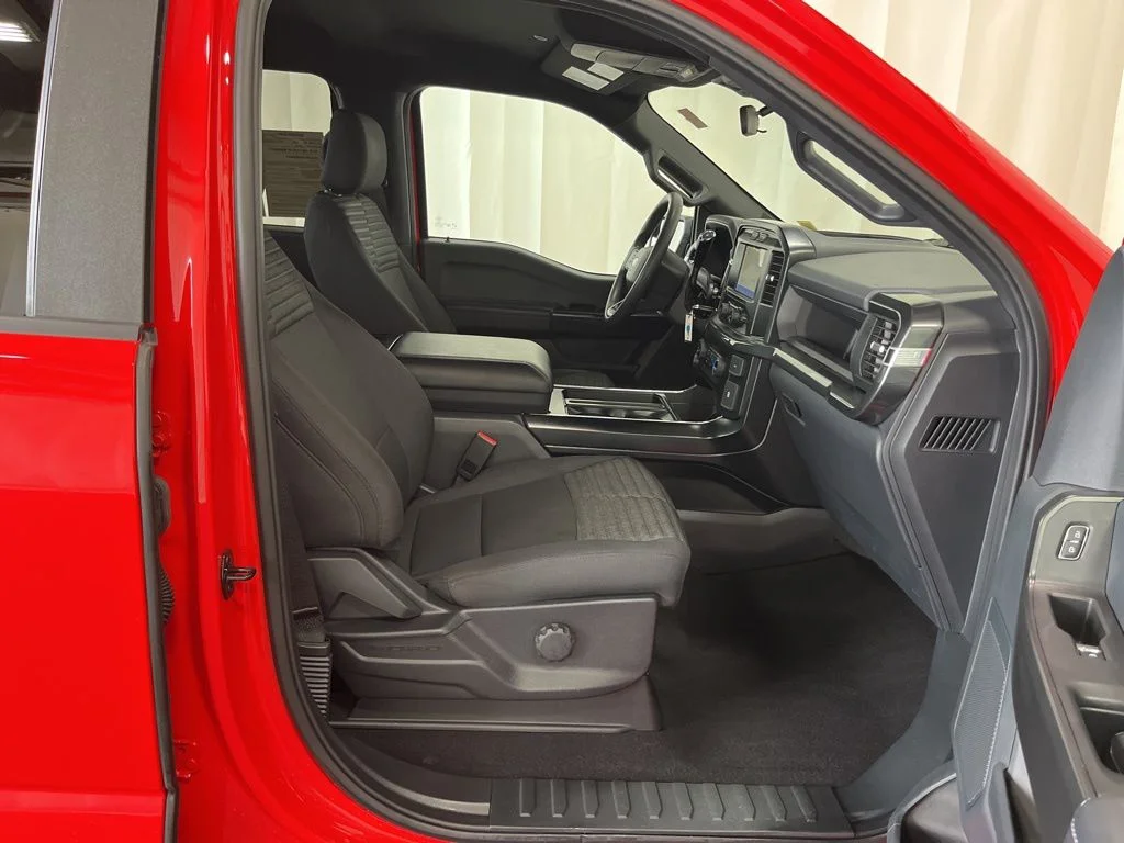Used 2023 Red Ford XL image 19