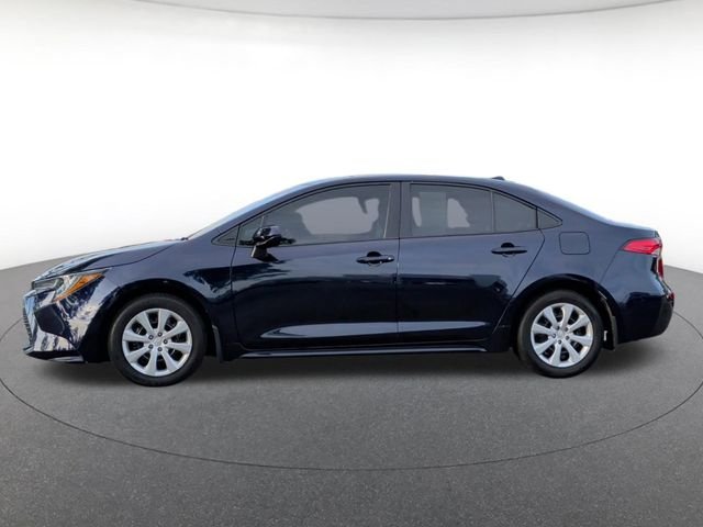 Certified Used 2025  Toyota LE image 3