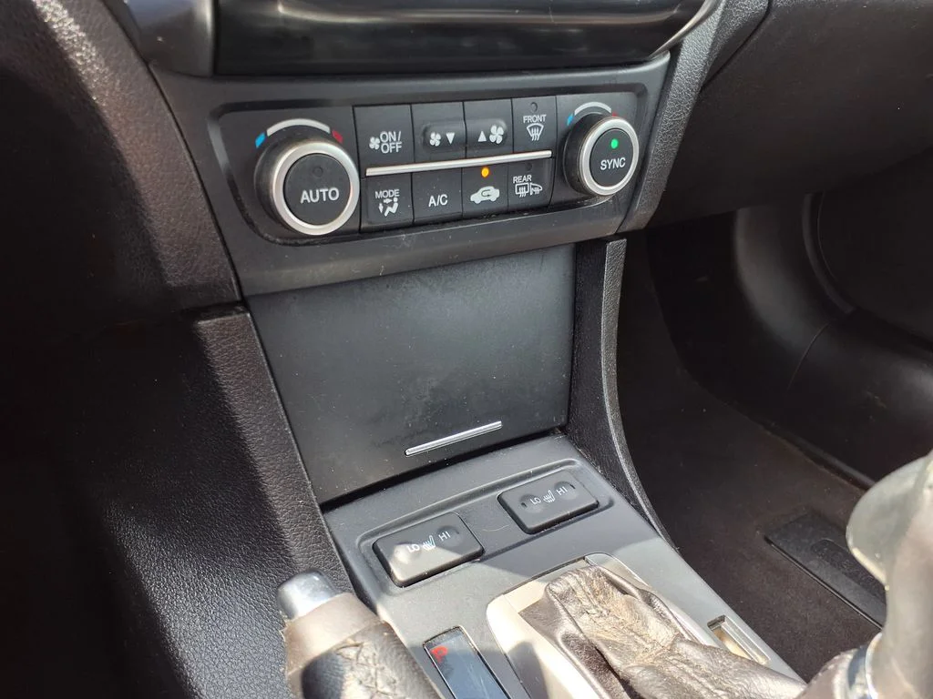 Used 2016  Acura 2.4L image 28