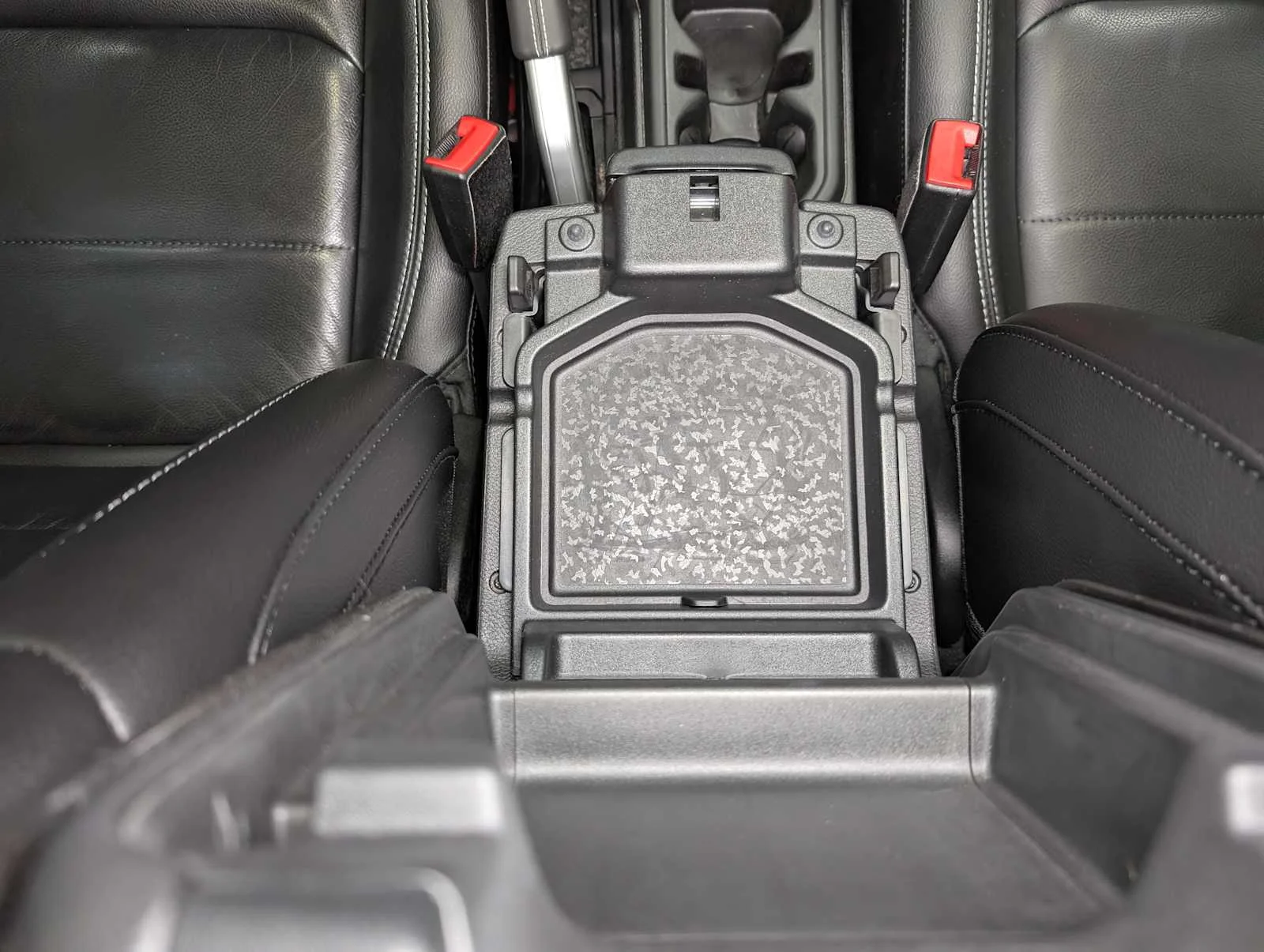 Used 2019 Firecracker Red Clearcoat Jeep Sahara image 25