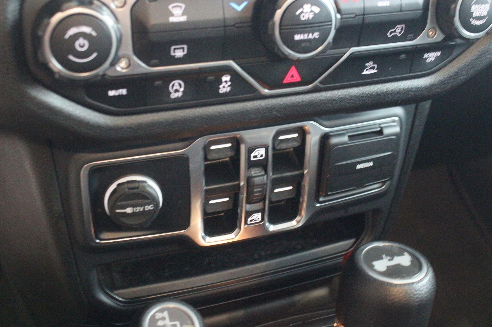 Used 2024 Whyte Jeep Sport S image 23