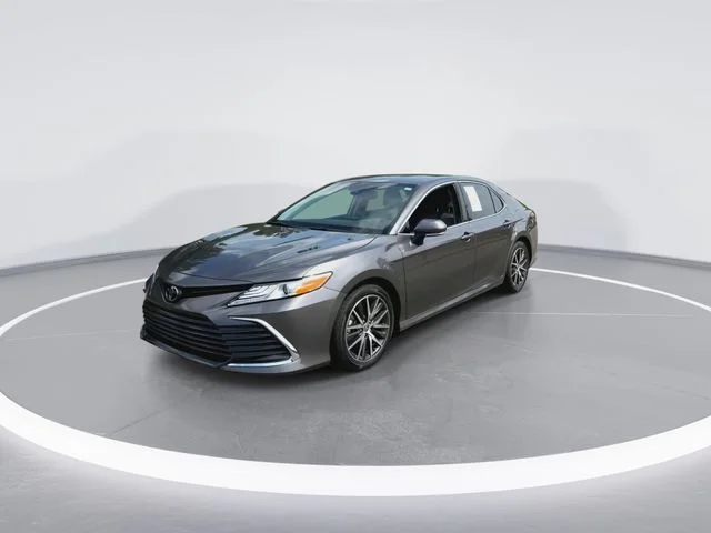 Used 2024 Gray Toyota XLE image 4