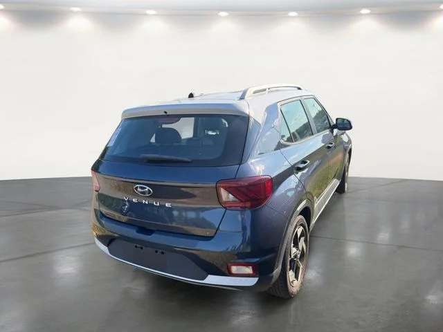 Used 2024 White Hyundai Limited image 13