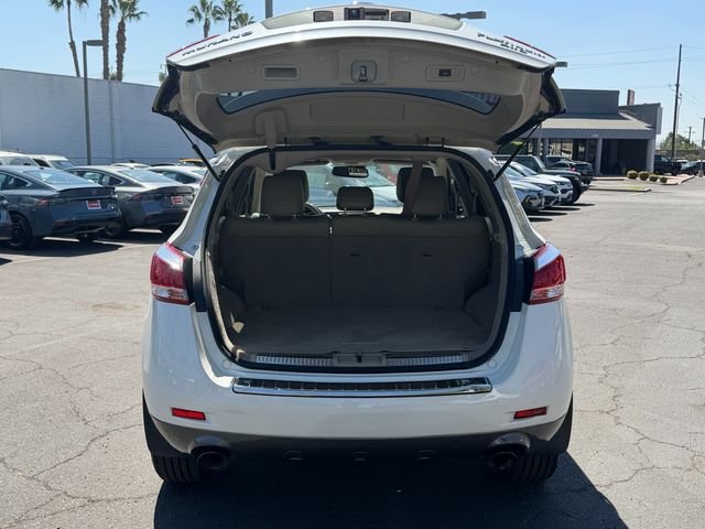 Used 2012 White Nissan LE image 7