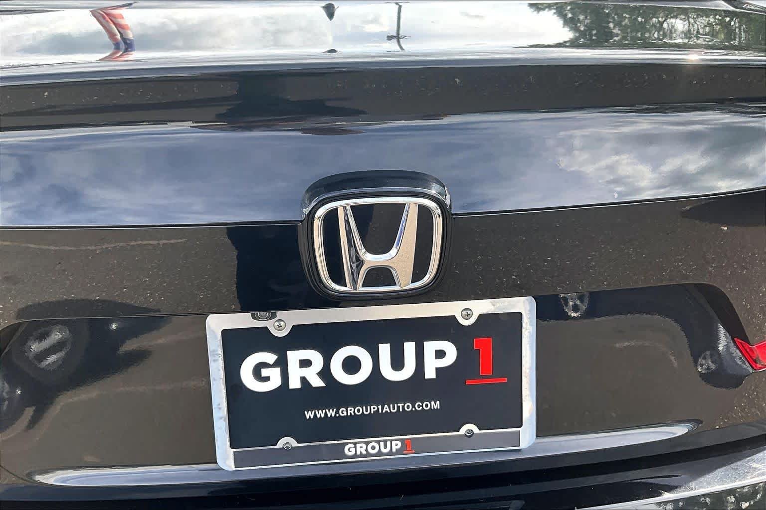 Used 2019 Crystal Black Pearl Honda LX 1.5T image 32