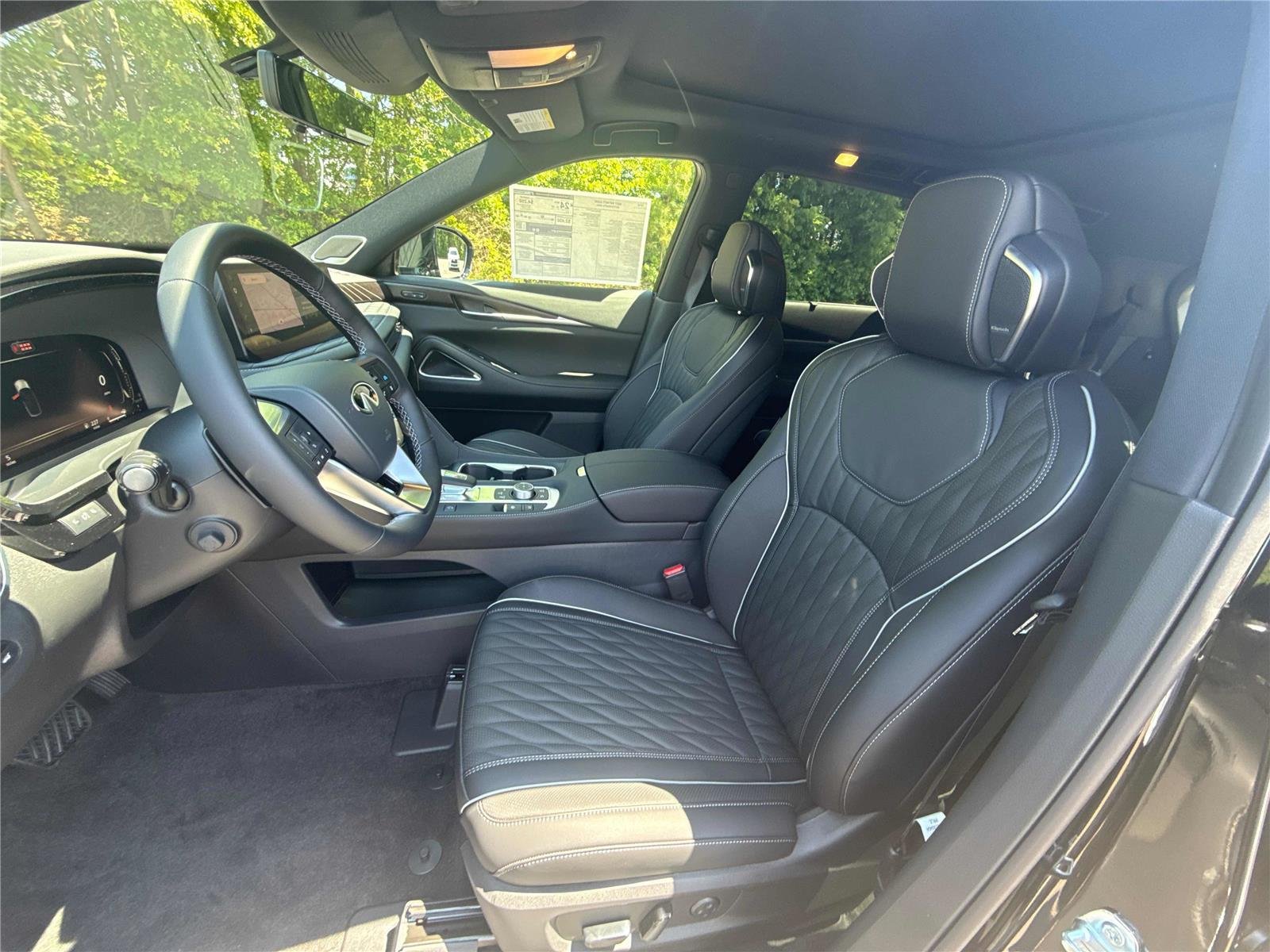 New 2027 MINERAL BLACK INFINITI Autograph AWD image 11