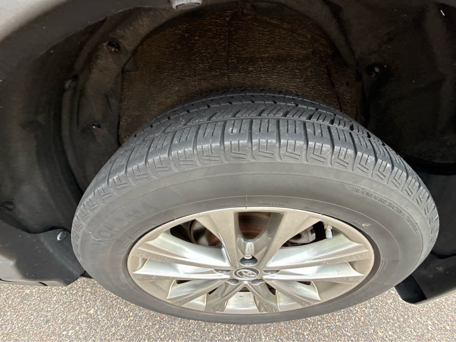 Used 2017 Silver Sky Metallic Toyota Limited image 2