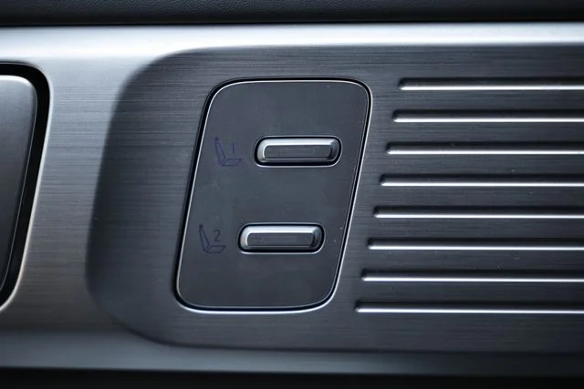 Used 2025 Earthy Brass Matte Hyundai Calligraphy image 17