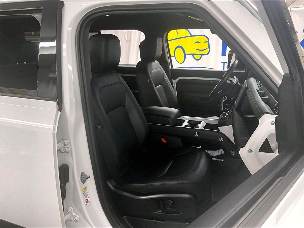 Used 2025 Black Land Rover S image 11