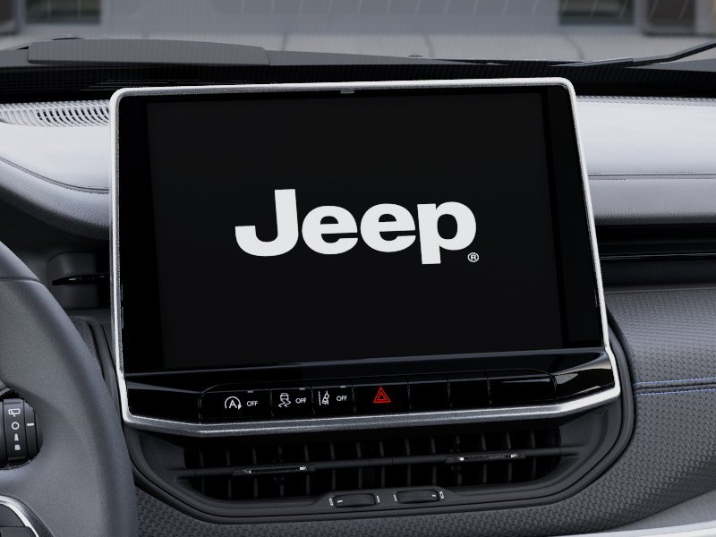 New 2026 Diamond Black Crystal Pearl-Coat Exterior Paint Jeep Latitude image 44