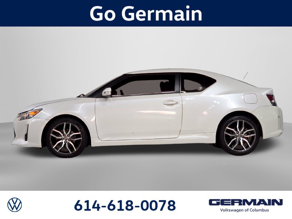 Used 2015 White Scion Base image 11