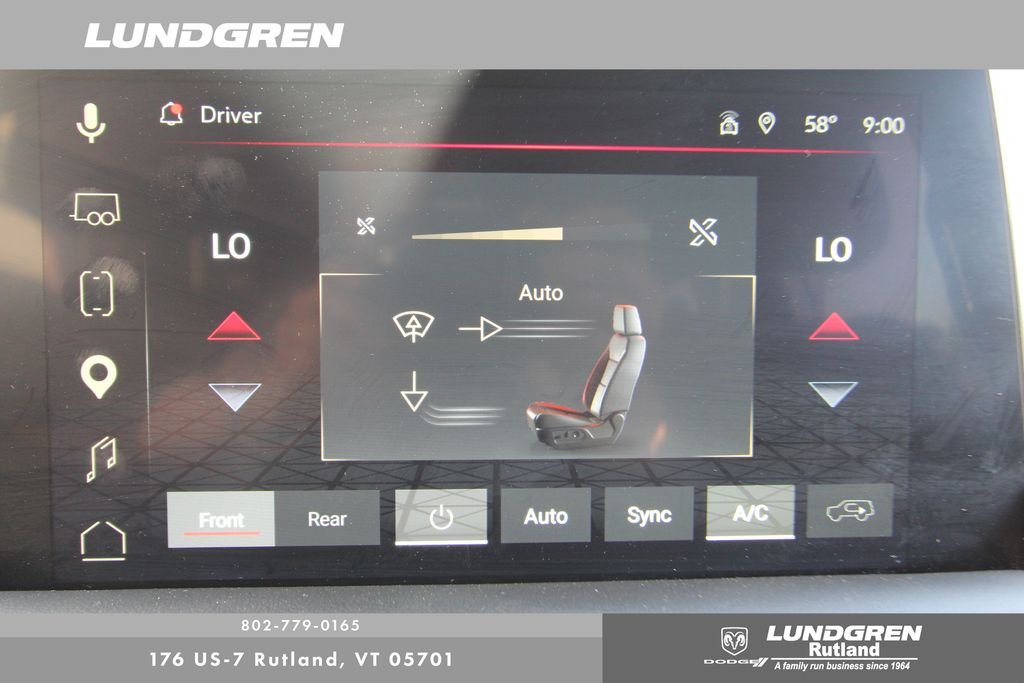 Used 2023 White GMC AT4 image 31