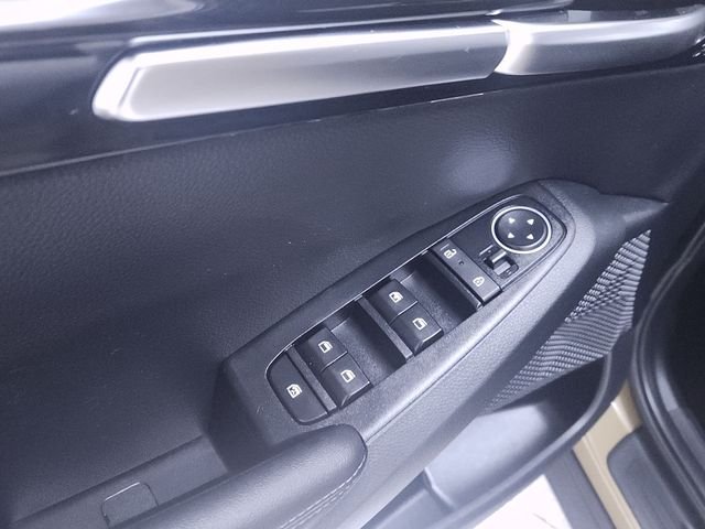 Used 2024 Green Kia S image 13