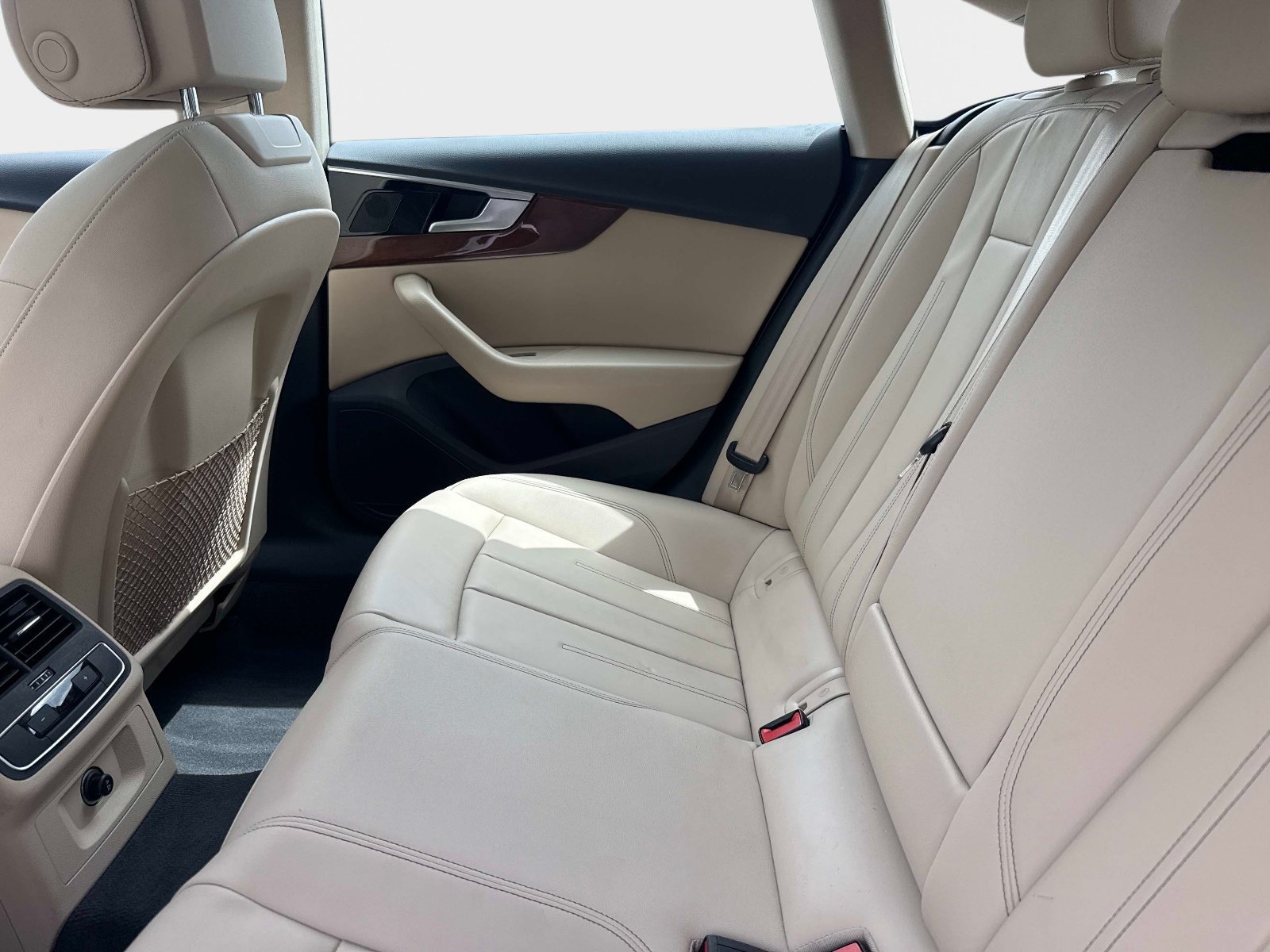 Certified Used 2023 Ibis White Audi Premium image 12