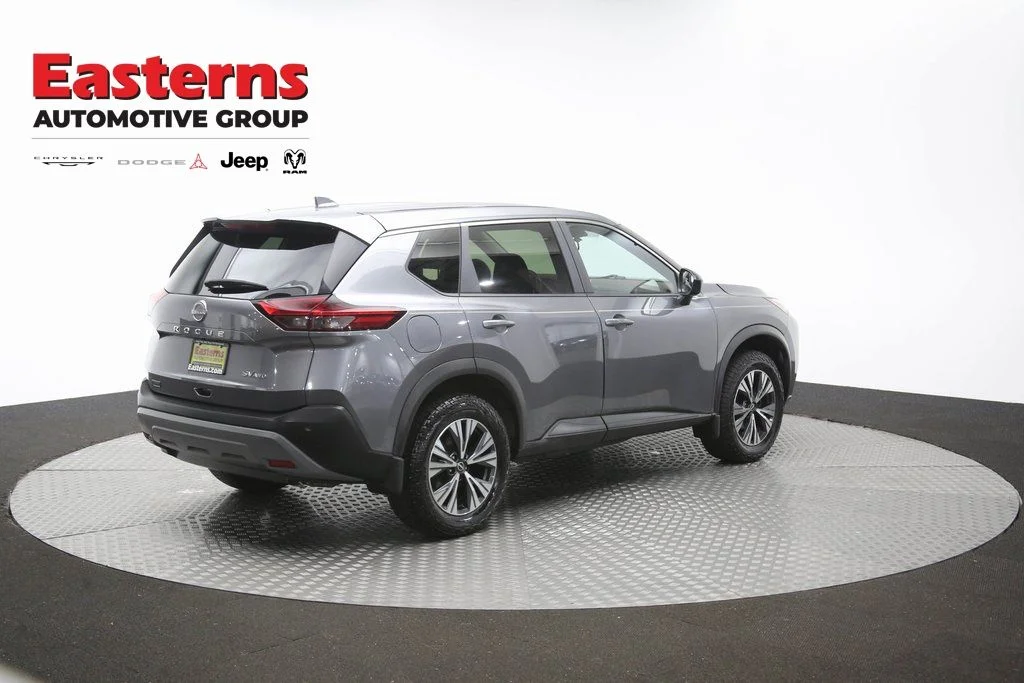 Used 2023 Gray Nissan SV image 41