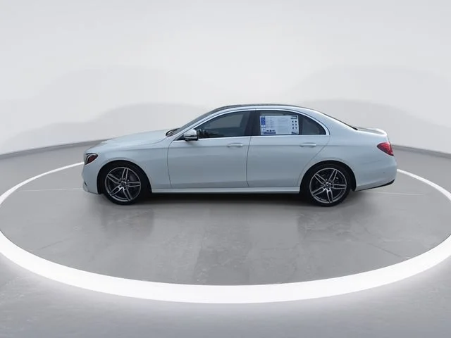 Used 2019  Mercedes-Benz E 300 image 5