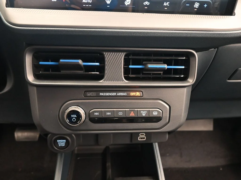 New 2026 Carbonized Gray Metallic Ford Lobo Standard image 15