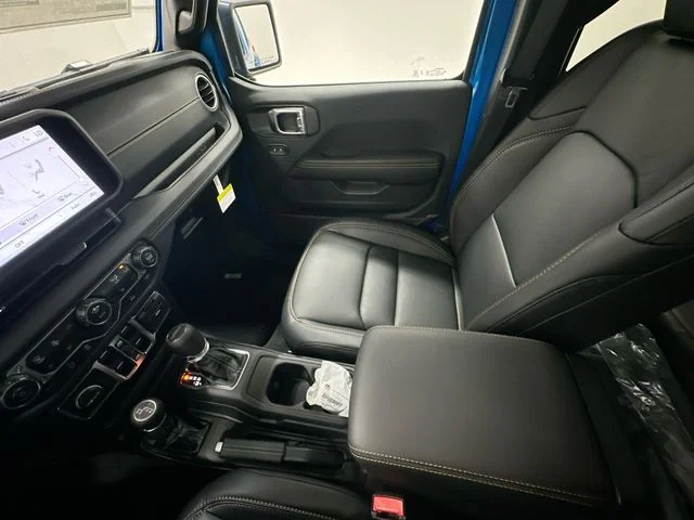 New 2026 Hydro Blue Pearlcoat Jeep Sahara image 22
