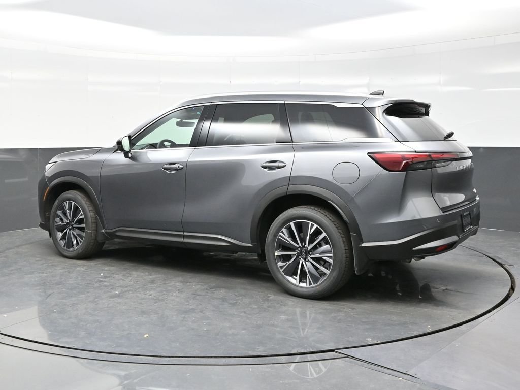 New 2027 GRAPHITE SHADOW INFINITI Luxe AWD image 4