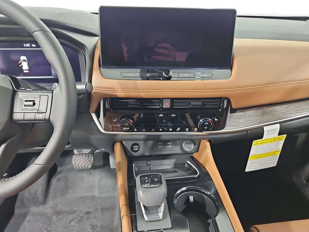 New 2026 White Nissan Platinum image 17