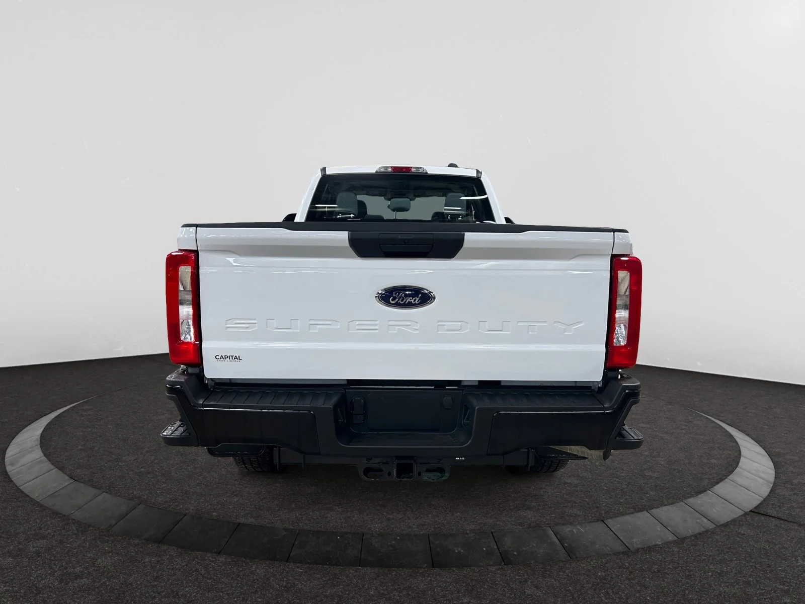 New 2026 Oxford White Ford XL image 4