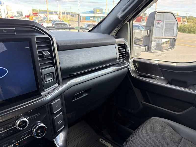 Used 2021 White Ford XL image 11
