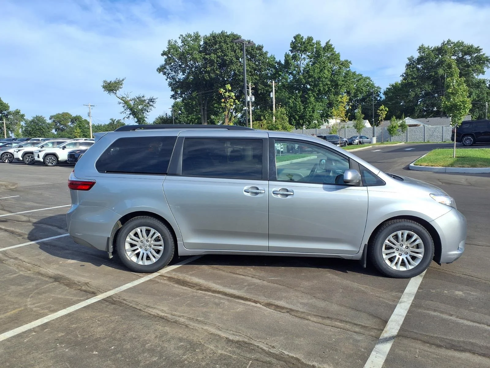 Used 2017 Silver Sky Metallic Toyota XLE 8-Passenger image 2