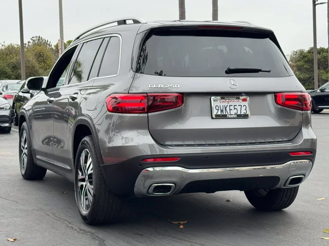 Used 2026 Mountain Grey Metallic Mercedes-Benz GLB 250 image 13