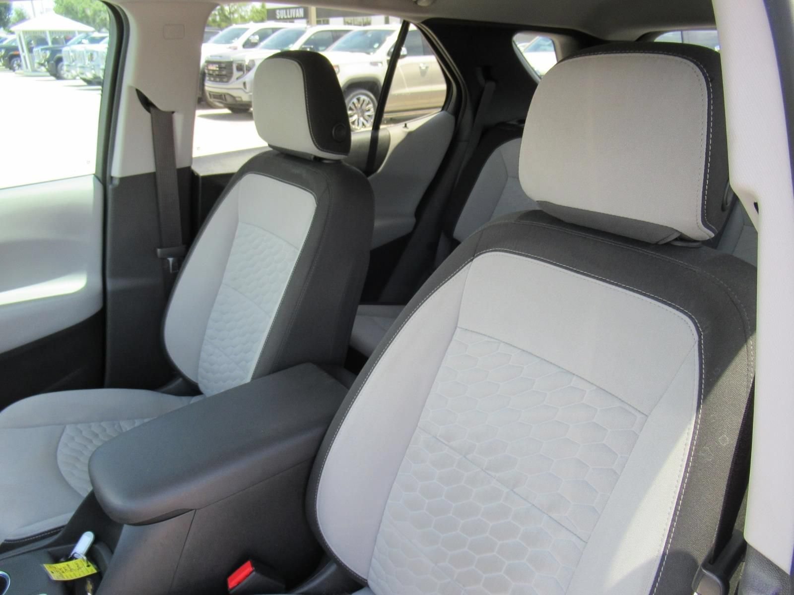 Used 2018 PEPPERDUST METALLIC Chevrolet LT image 17