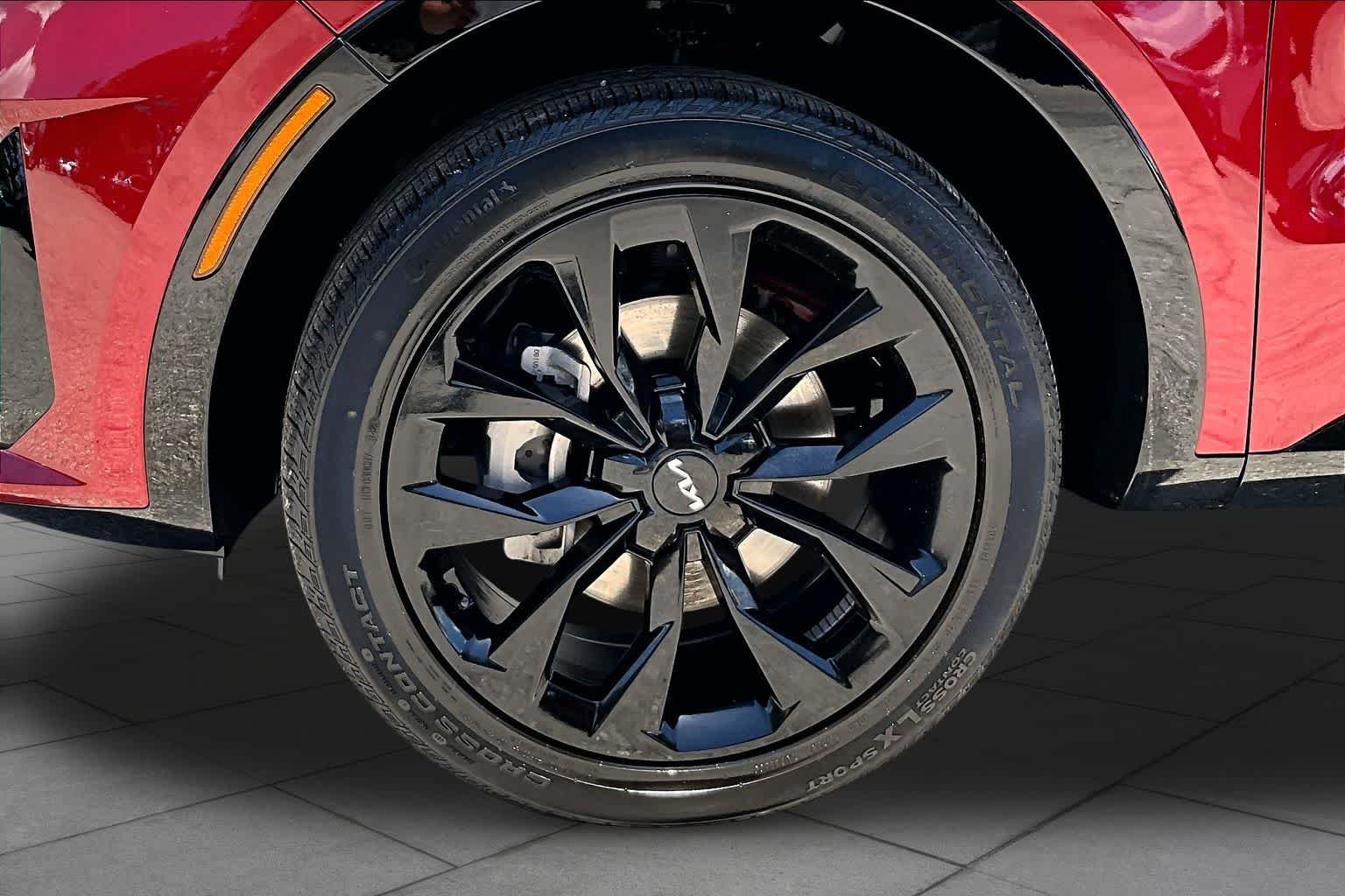 Used 2023 Passion Red Kia SX image 11