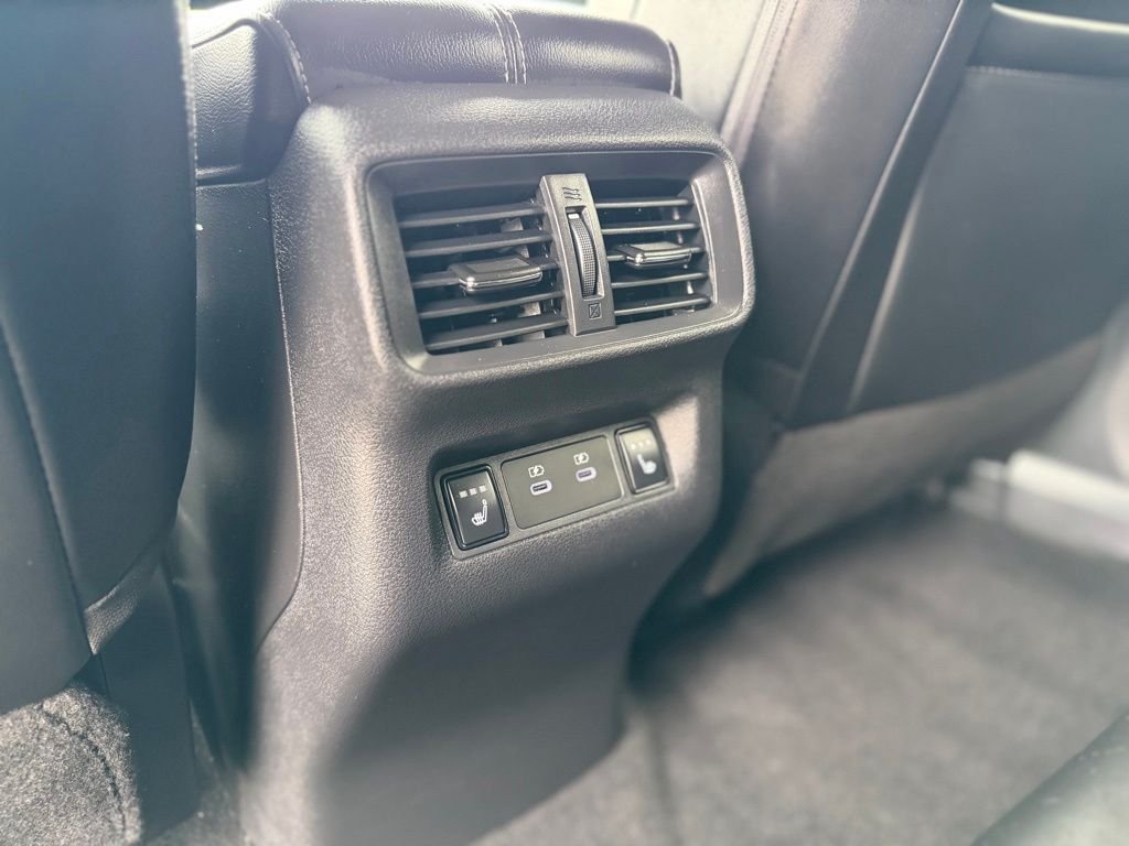 Certified Used 2025 Gold Nissan Platinum image 26