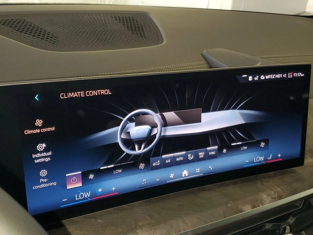 New 2026 Gray BMW xDrive40i image 21