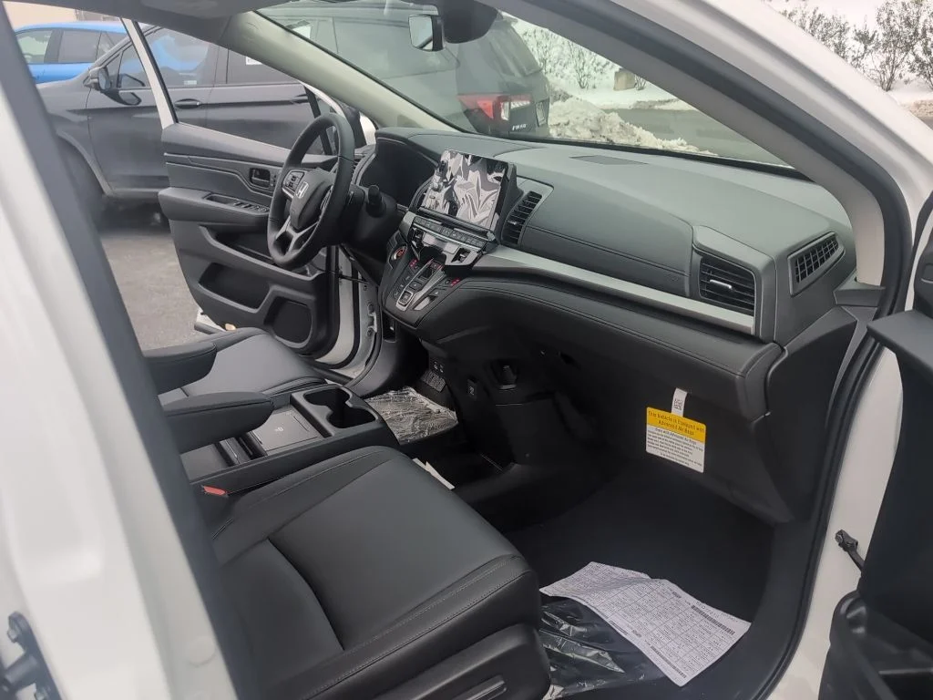 New 2026 Platinum White Pearl Honda EX-L image 14