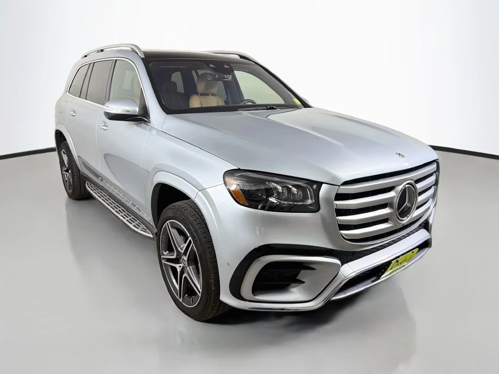 Used 2024  Mercedes-Benz GLS 450 image 4