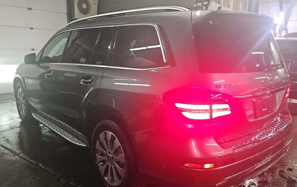 Used 2019  Mercedes-Benz GLS 450 image 4