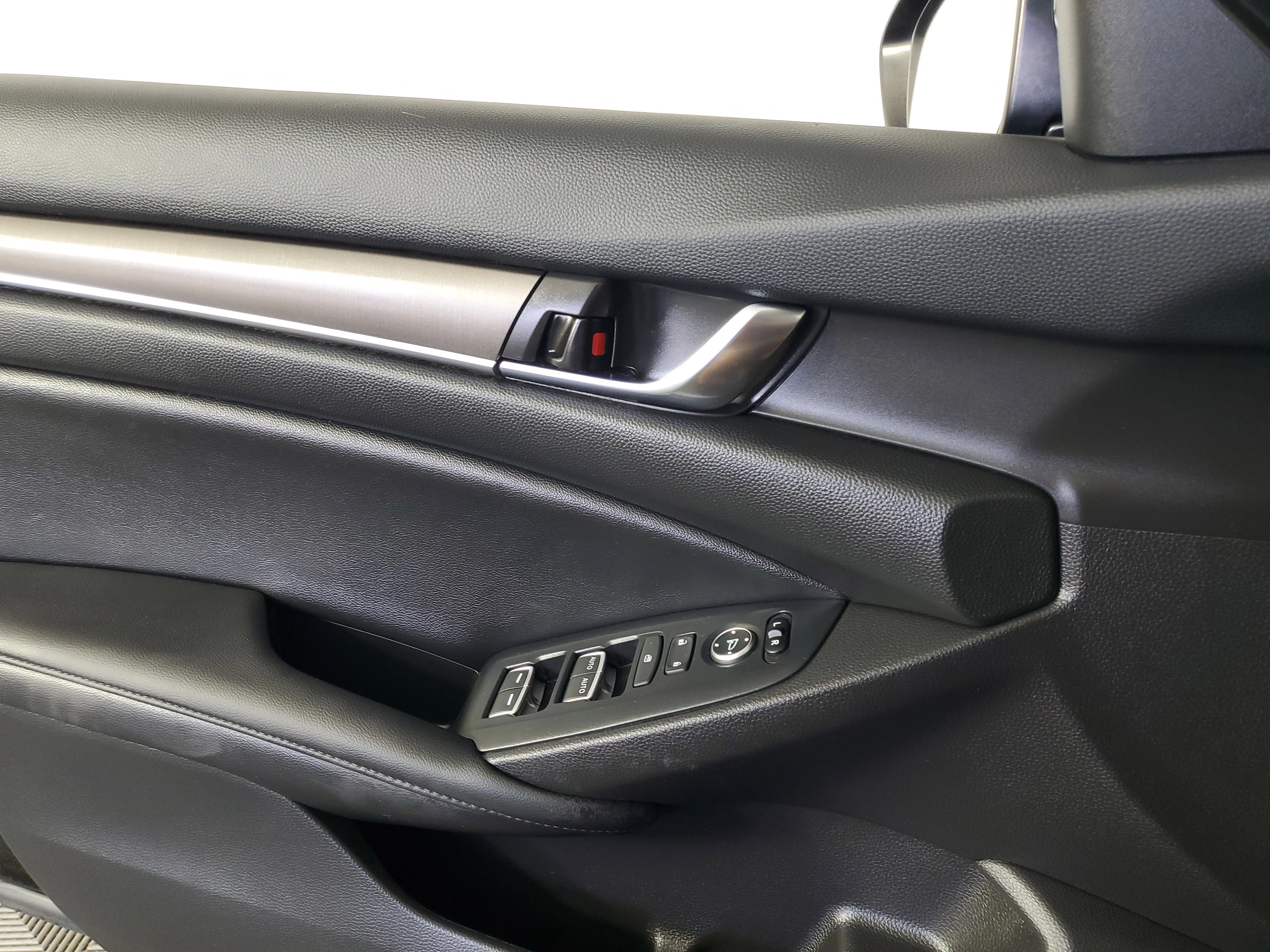2022 Honda Accord LX - Photo 29