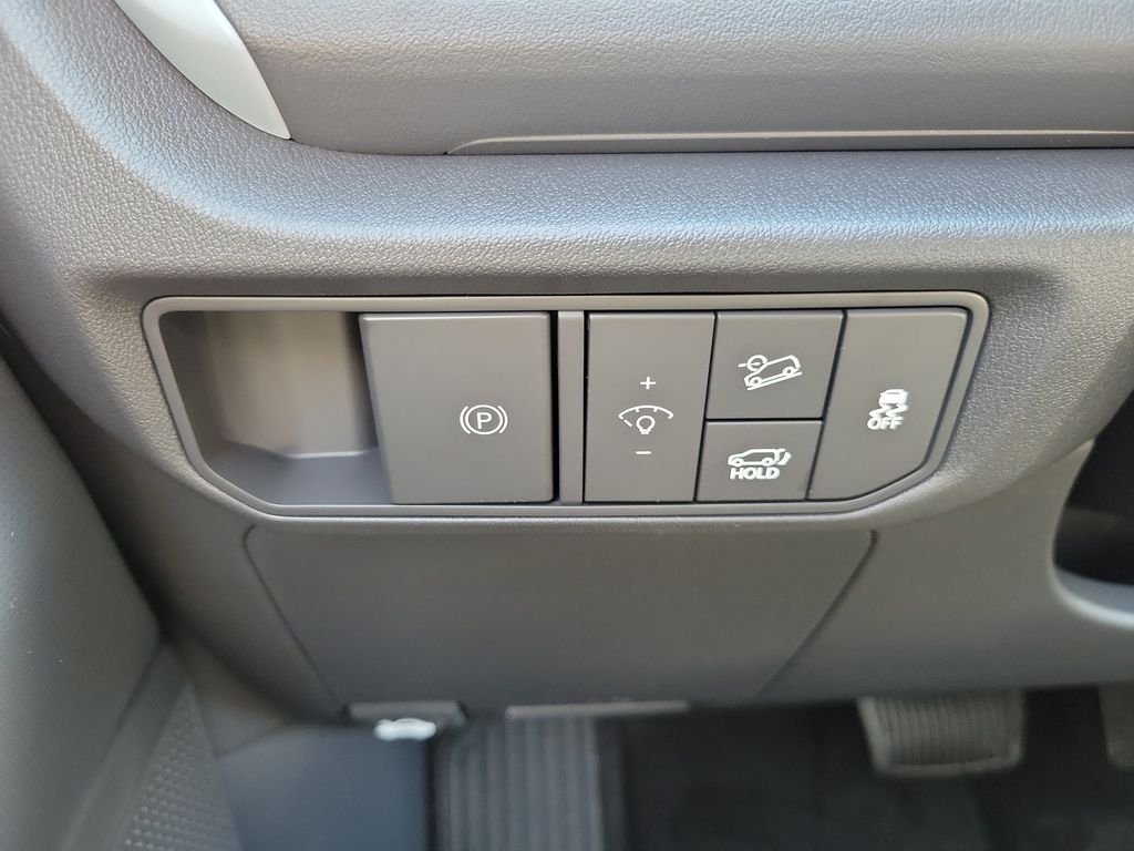 New 2027 Snow White Pearl Kia EX image 26
