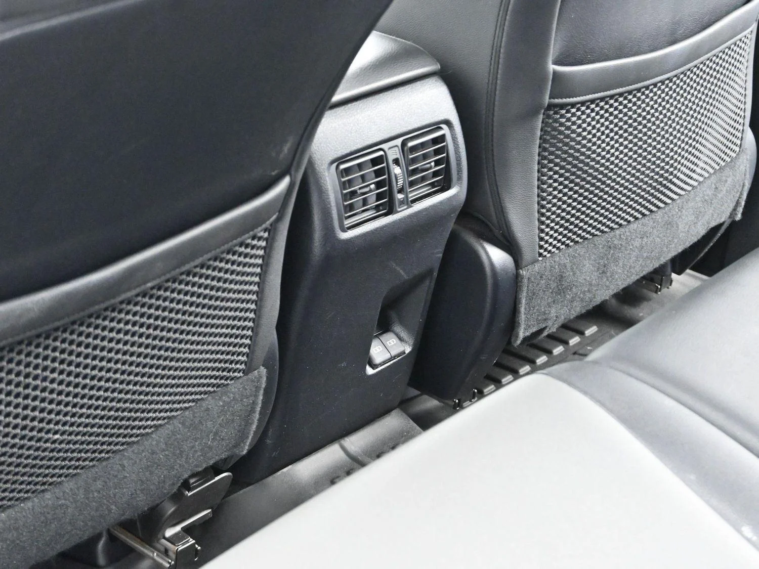 Used 2023 Midnight Black Metallic Toyota SR5 Premium image 32