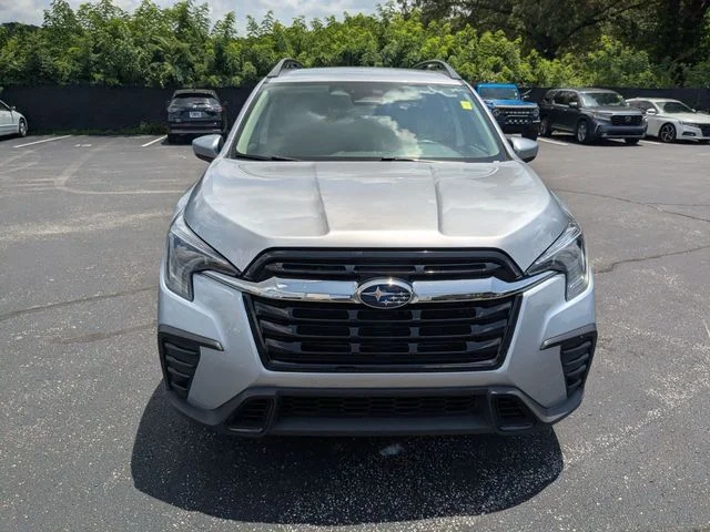 Used 2025 Ice Silver Metallic Subaru Premium image 4