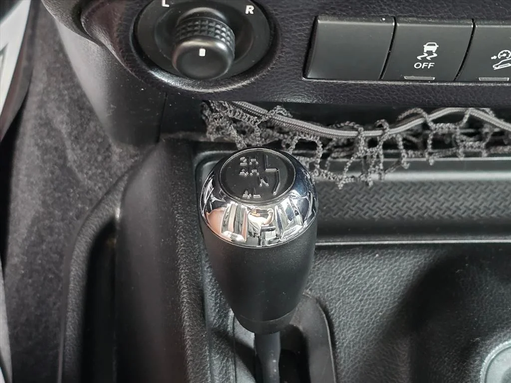 Used 2014 White Jeep Sport image 18