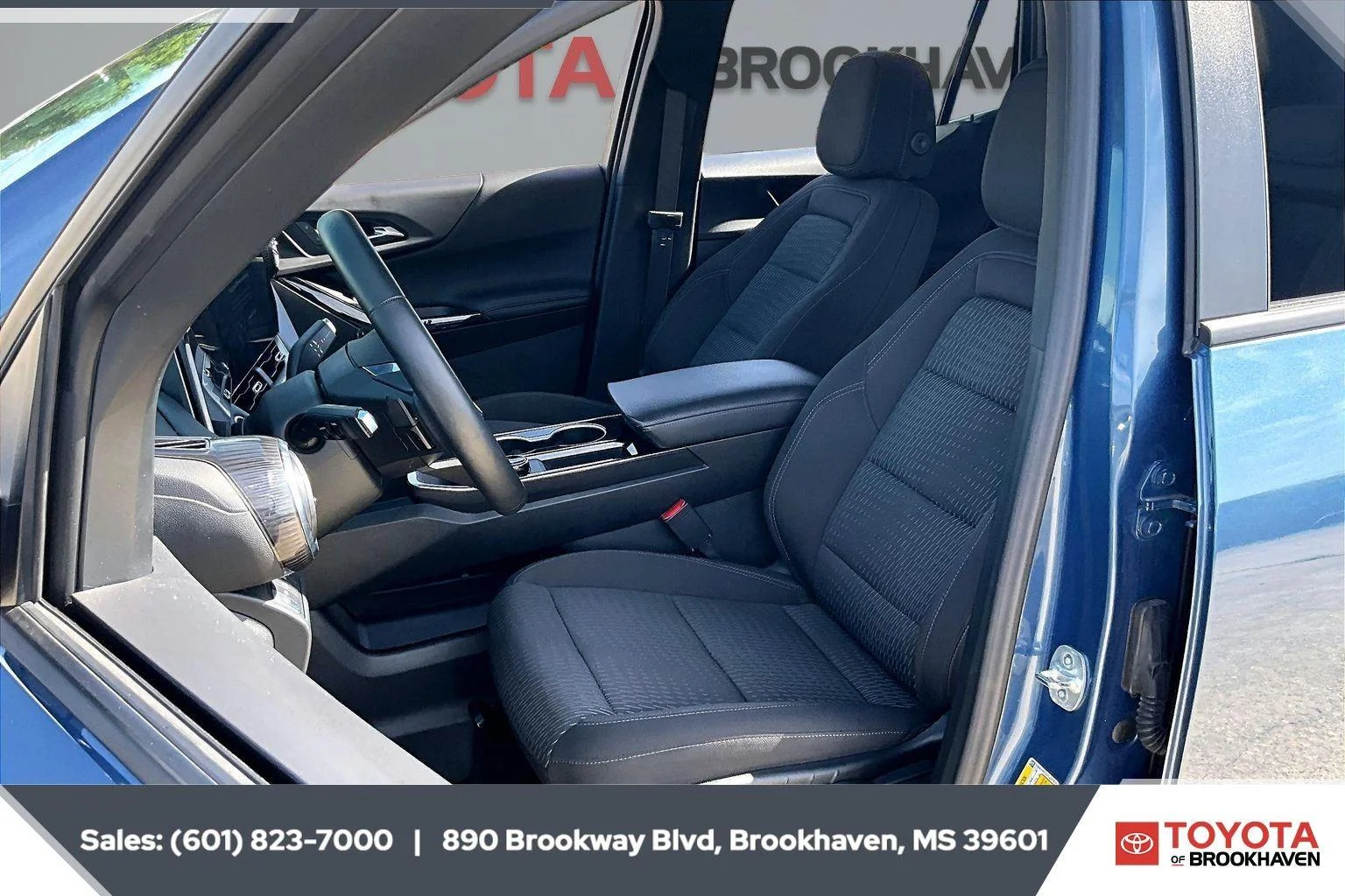 Used 2026 Lakeshore Blue Metallic Chevrolet AWD LT image 18