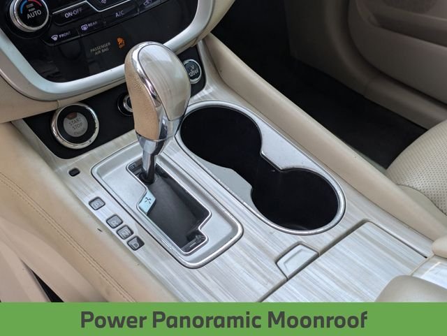 Used 2017 Black Nissan Platinum image 21