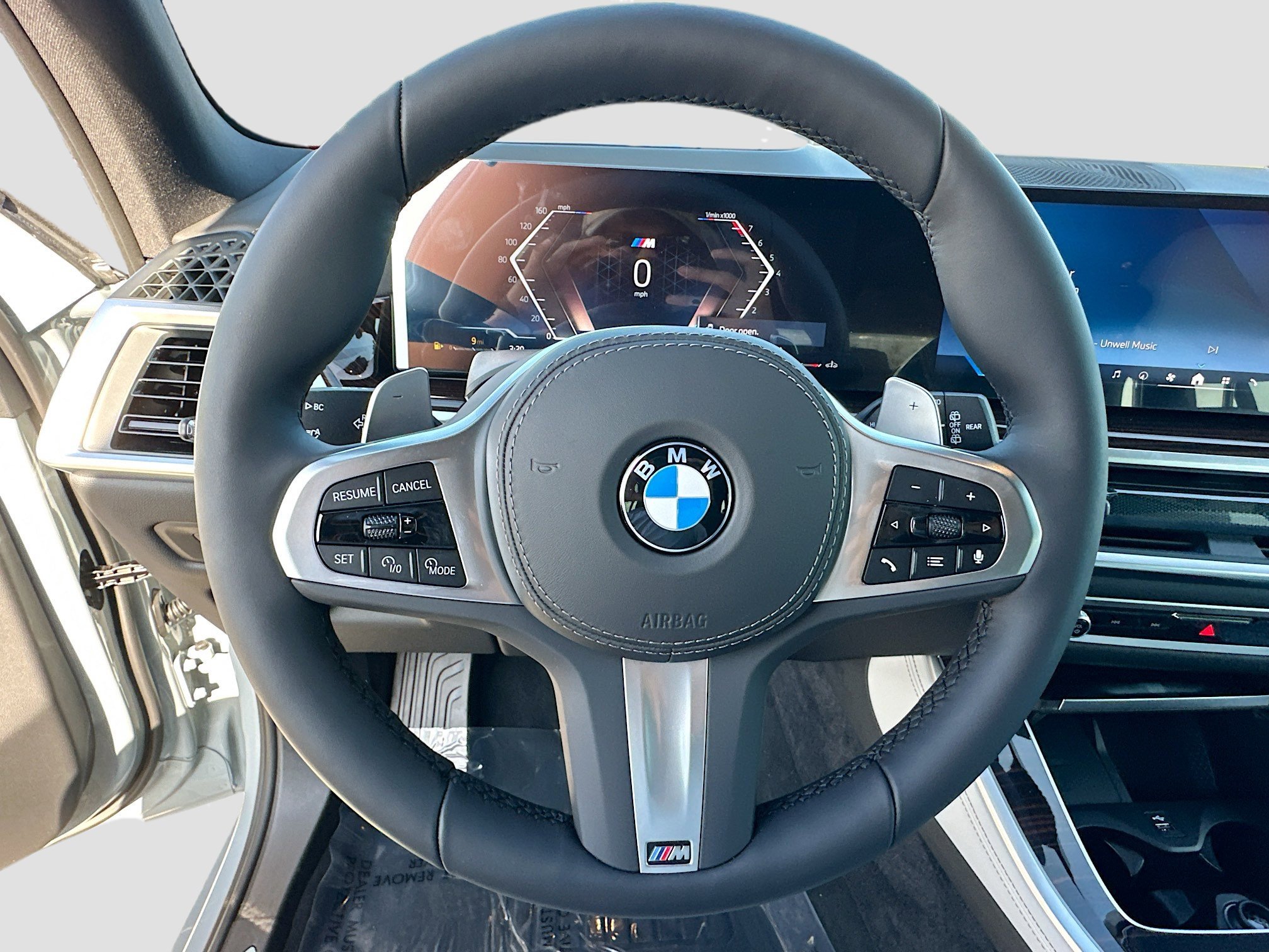 New 2026 Brooklyn Grey Metallic BMW sDrive40i image 8