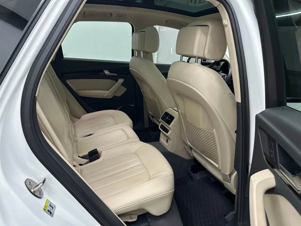 Used 2020 White Audi 45 Premium Plus image 25