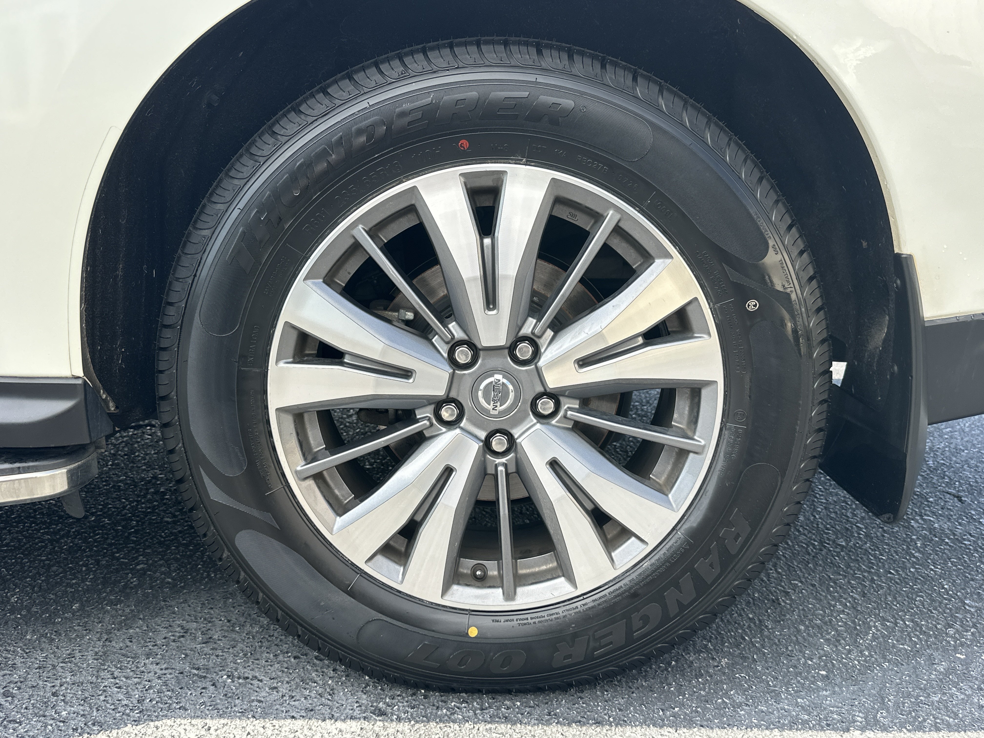 Used 2020 Pearl White Tricoat Nissan SL image 20