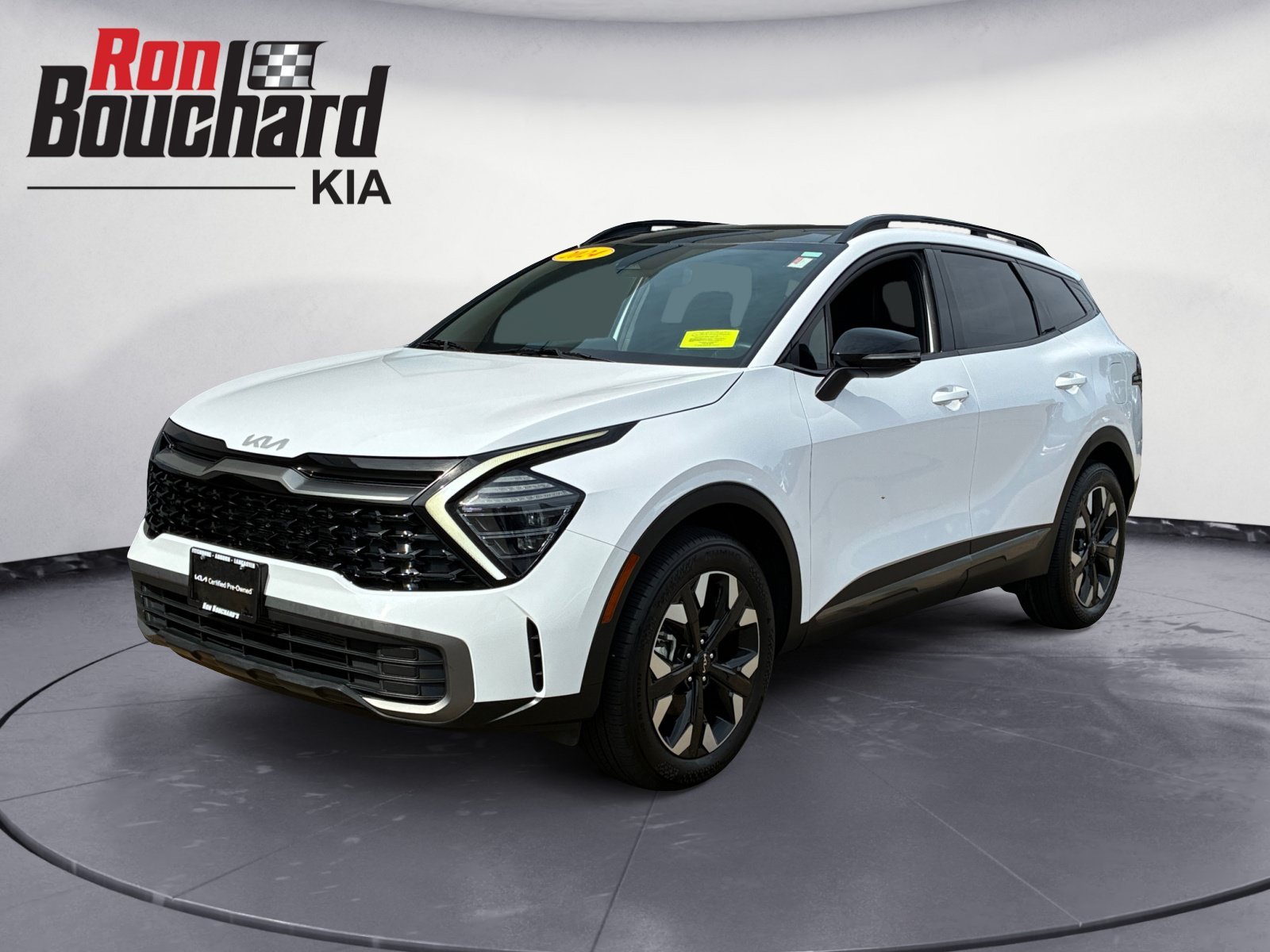 Used 2024 Glacial White Pearl Kia X-Line image 5