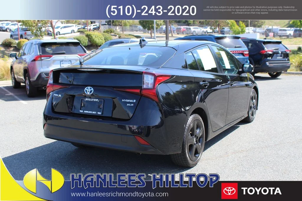 Certified Used 2022 Black Toyota XLE image 7