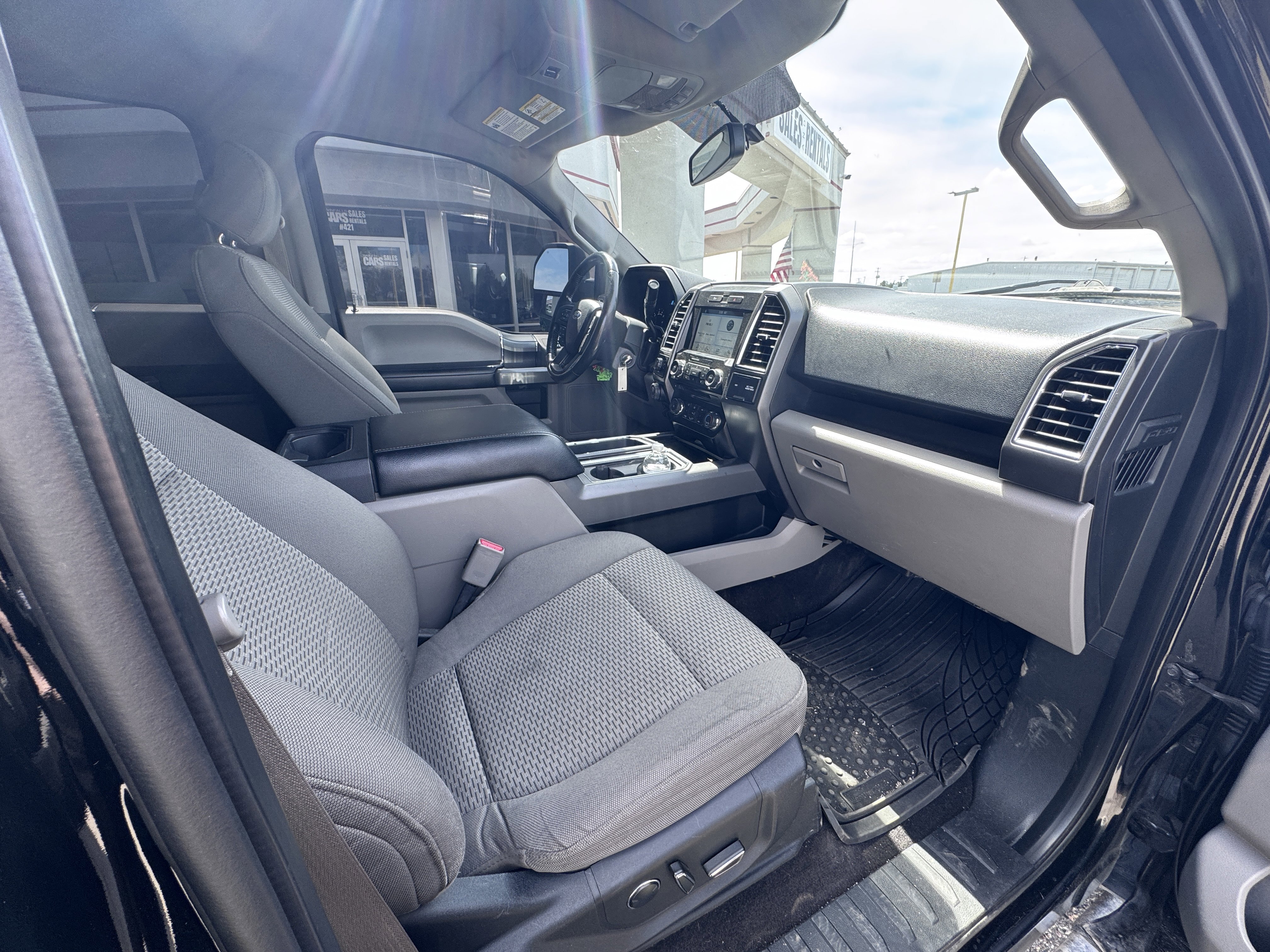 Used 2016 Black Ford XLT image 49